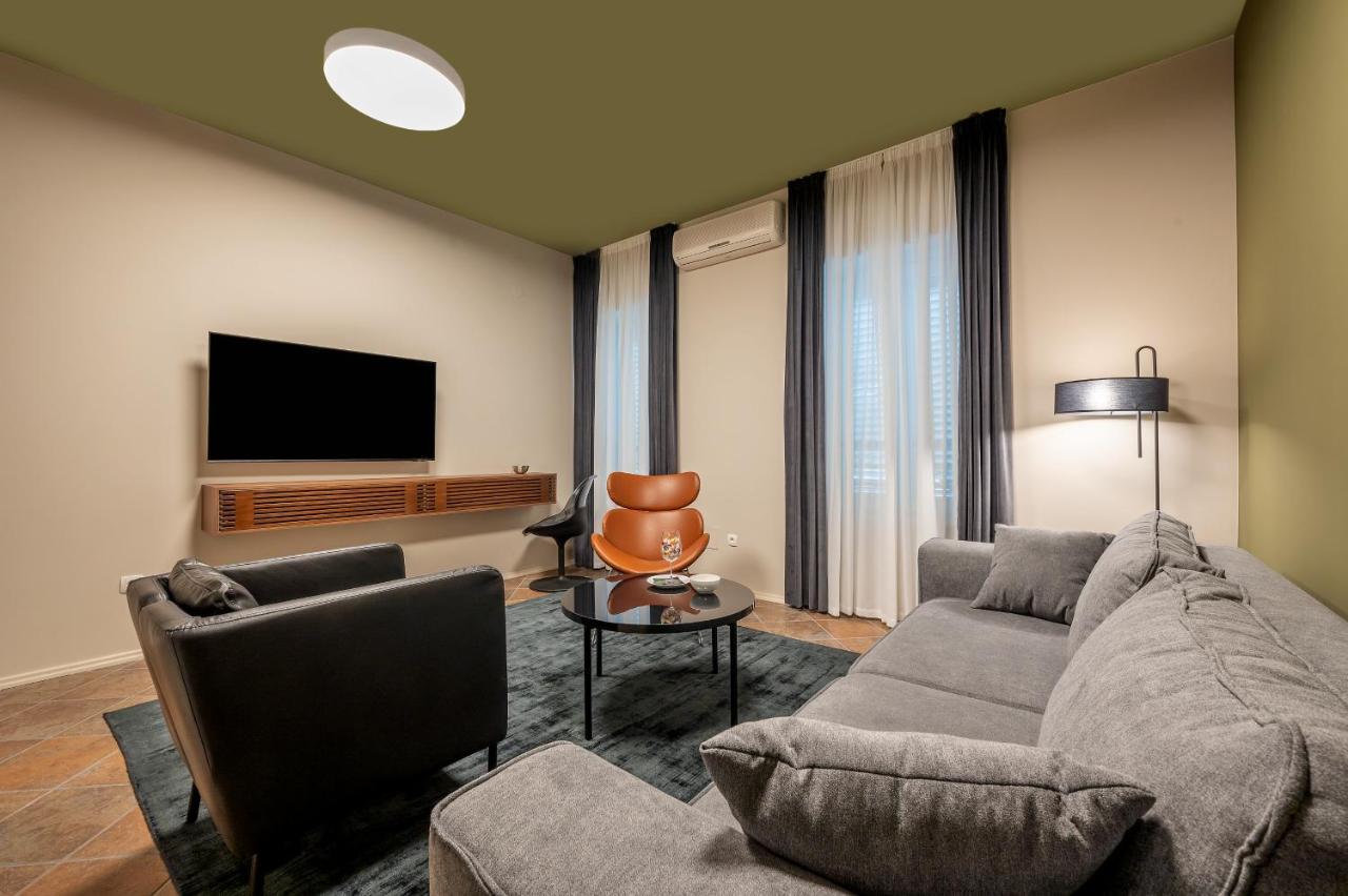 Green, Deluxe Two Bedroom Suite Split Luaran gambar
