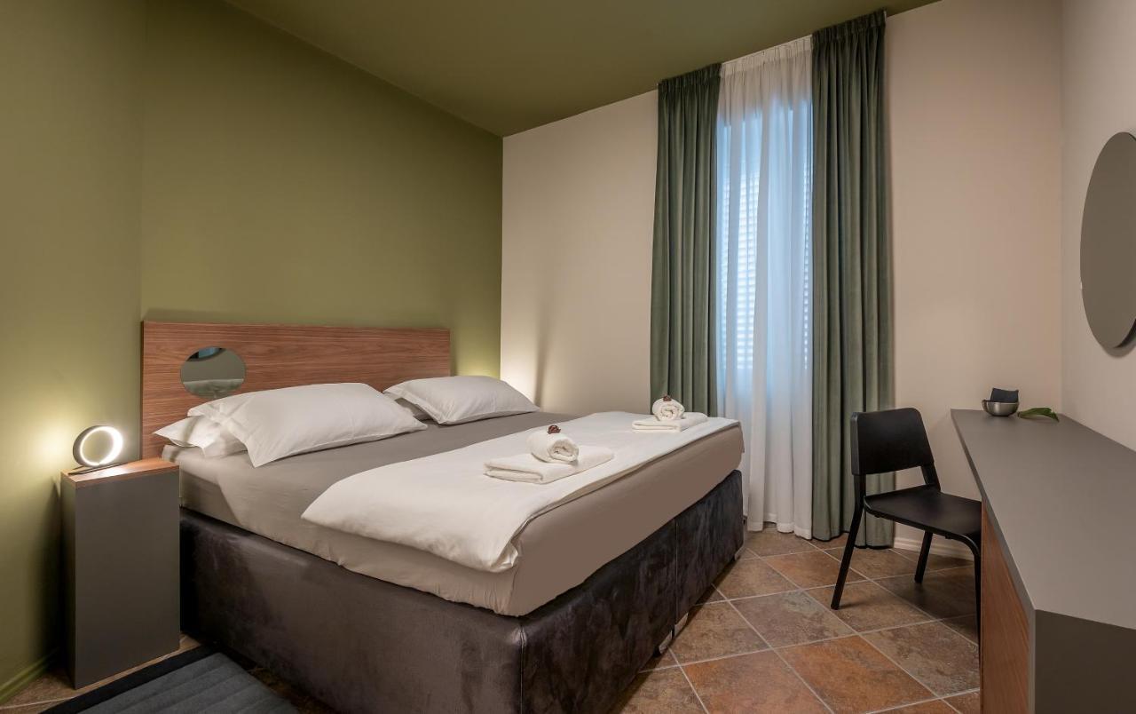 Green, Deluxe Two Bedroom Suite Split Luaran gambar