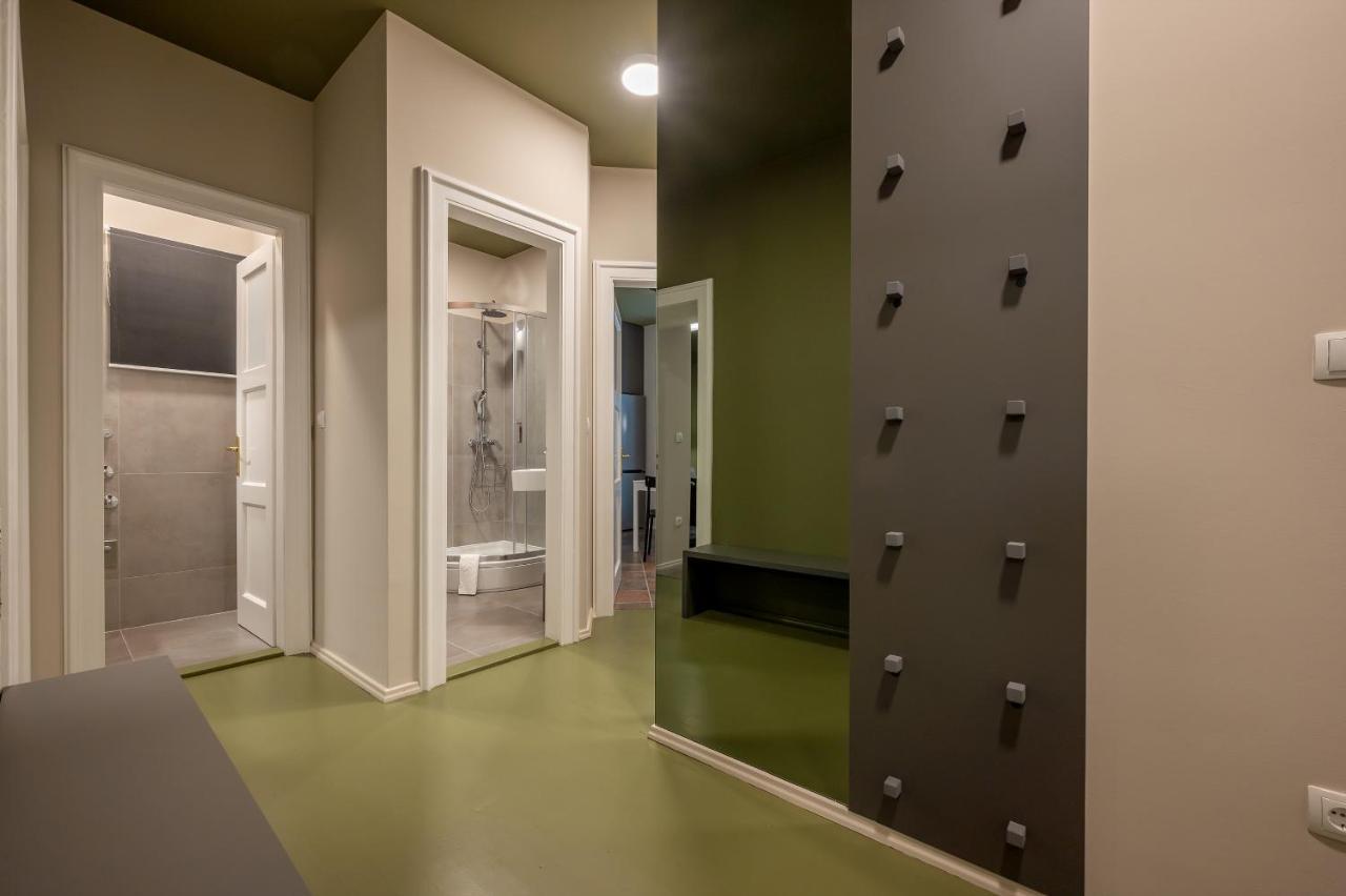 Green, Deluxe Two Bedroom Suite Split Luaran gambar